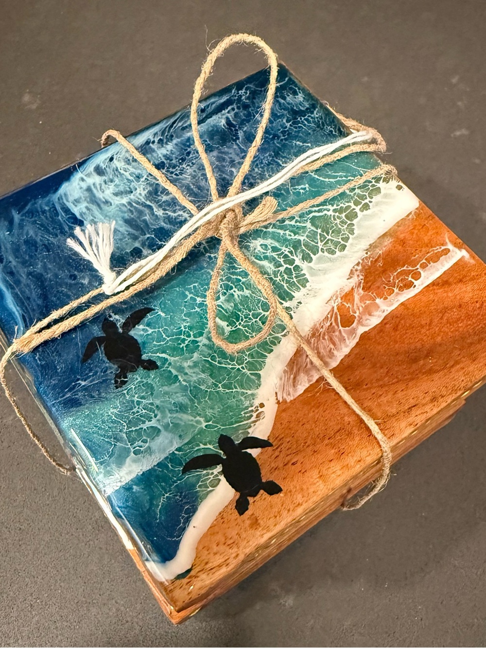 NWT Handmade Ocean Resin Sea Turtle Coasters💙